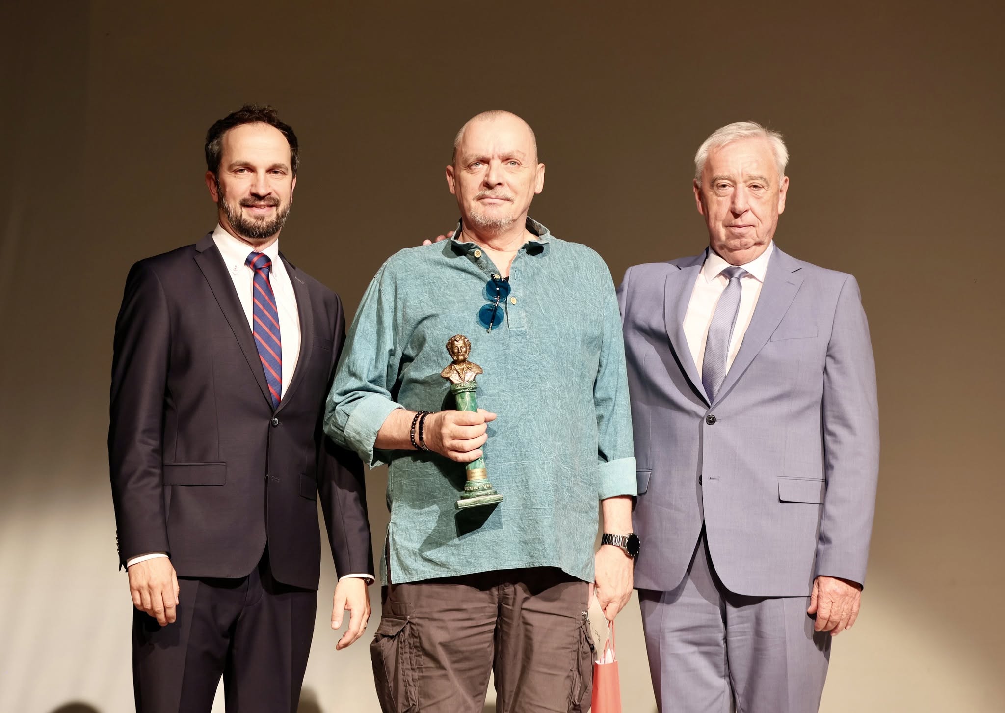 Ungvári István kapta idén a Kisfaludy-díjat