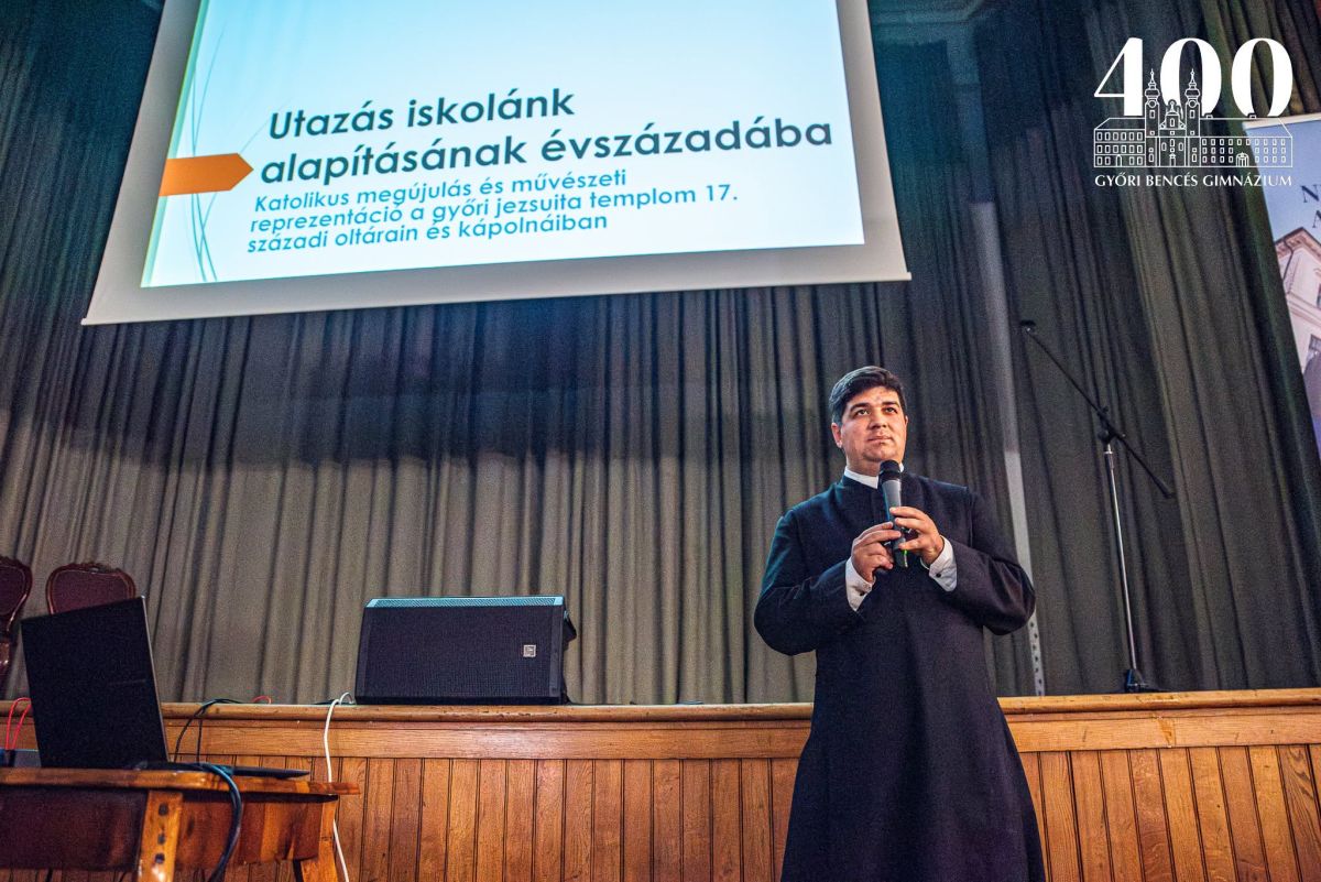 A barokk templom titkai is megelevenedtek az idei tanév első Bencés estéjén